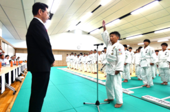 少年柔道画像